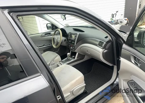 2013 Subaru Forester 2.5X Premium из США, поврежденный, VIN JF2SHADC7DH419421